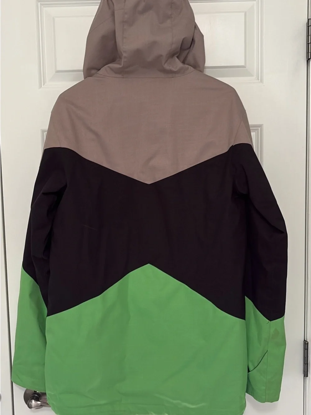 men’s sm Green & Black Snowboard Jacket
